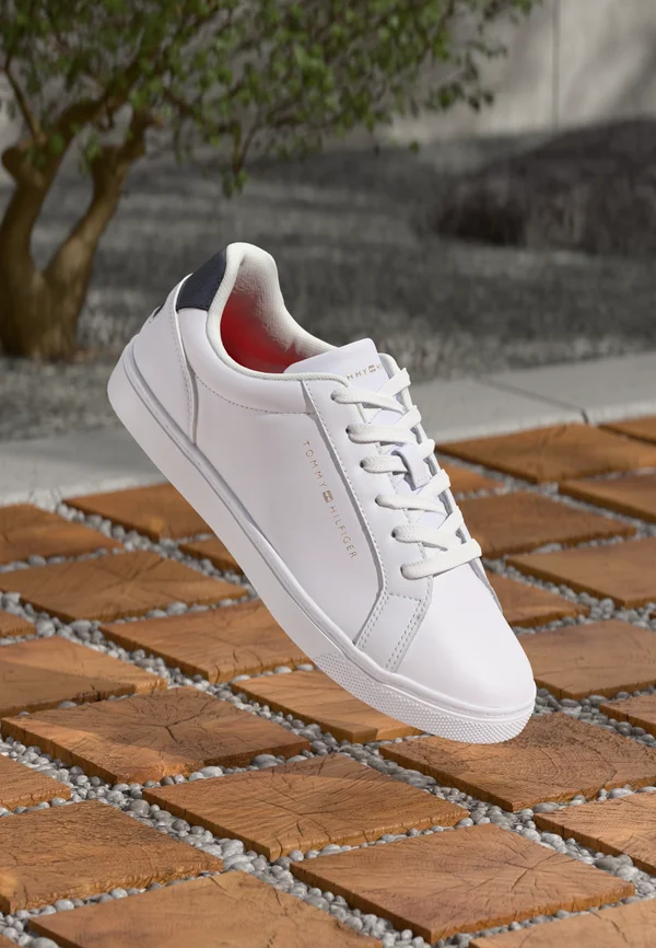 ESSENTIAL CUPSOLE - Sneaker low - white