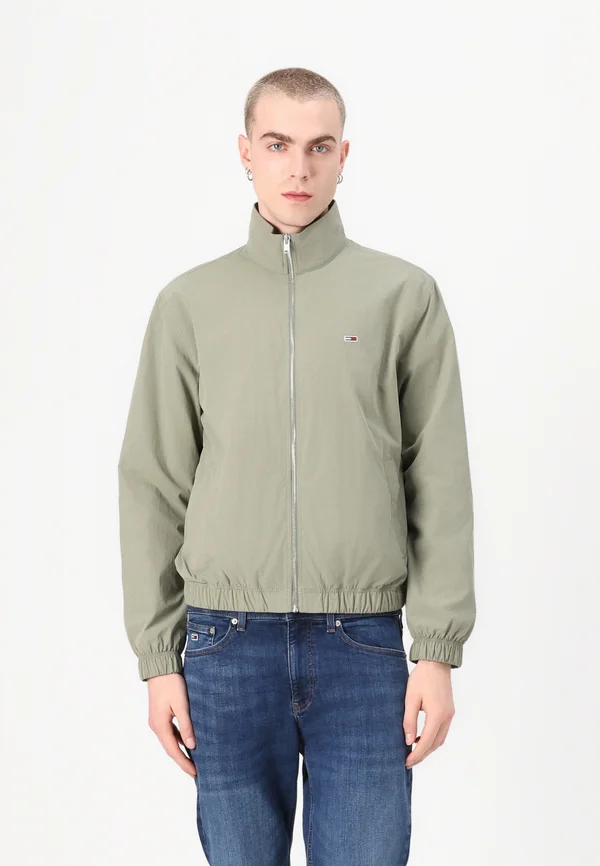 ESSENTIAL EXT - Leichte Jacke - aruba green