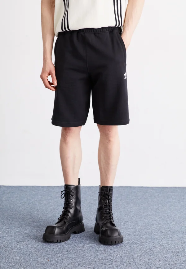 ESSENTIAL - Jogginghose - black