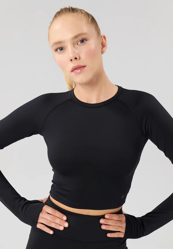 ESSENTIAL QUICK DRY CROPPED LONG SLEEVE TOP WITH THUMB HOLES - Langarmshirt - black