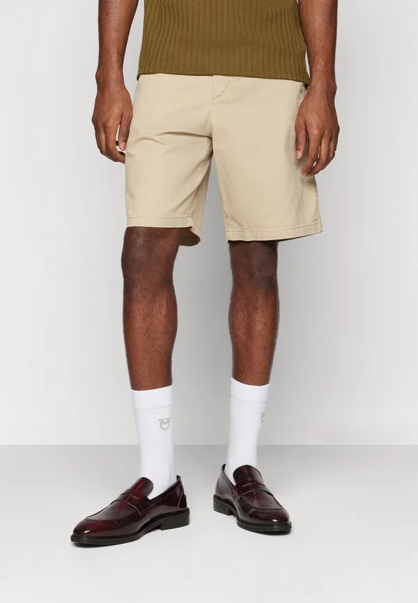 ESSENTIAL  - Shorts - iconic khaki