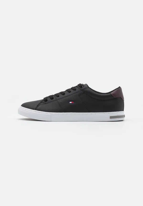 ESSENTIAL  - Sneaker low - black