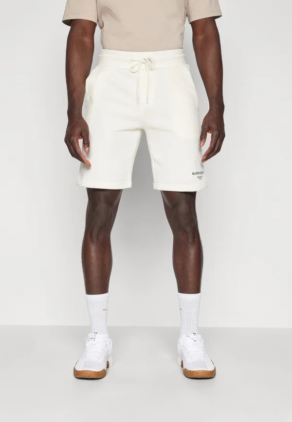 ESSENTIAL SWEATSHORTS - Kurze Sporthose - egret