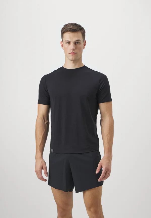ESSENTIAL TEE - Sport T-Shirt - black