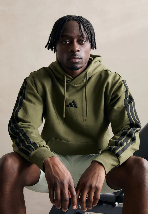 ESSENTIAL THREE STRIPES  - Kapuzenpullover - olive strata/black