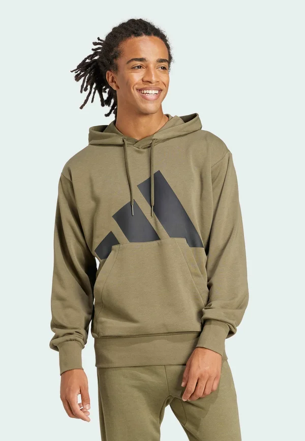 ESSENTIALS BIG - Kapuzenpullover - olive strata   black