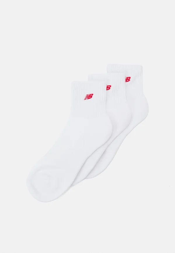 ESSENTIALS CUSHIONED ANKLE SOCKS PATCH LOGO 3 PACK - Socken - white