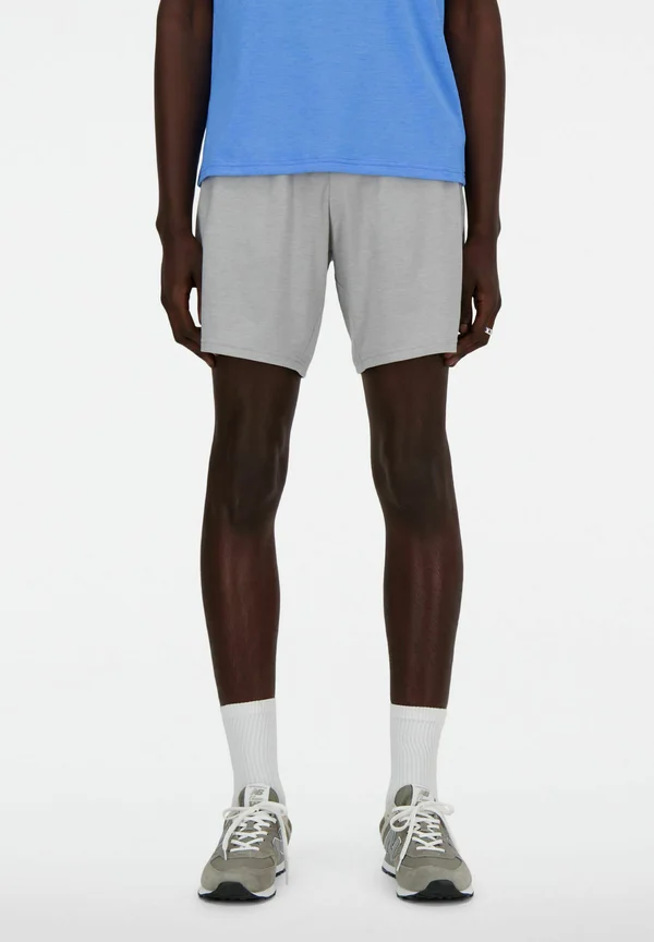 ESSENTIALS HEATHERTECH  - Kurze Sporthose - grey