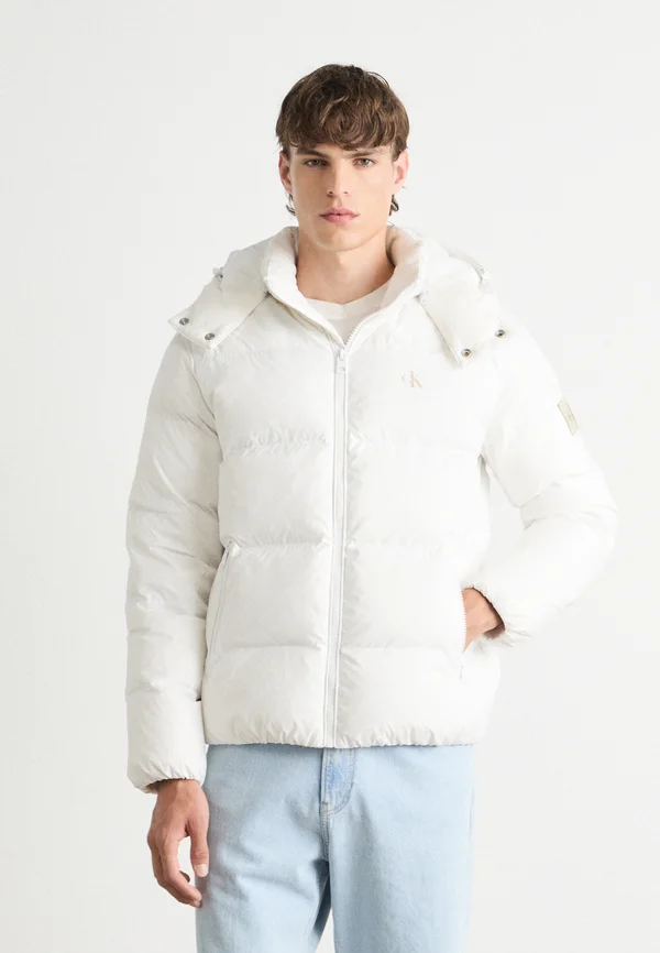 ESSENTIALS JACKET - Daunenjacke - bright white
