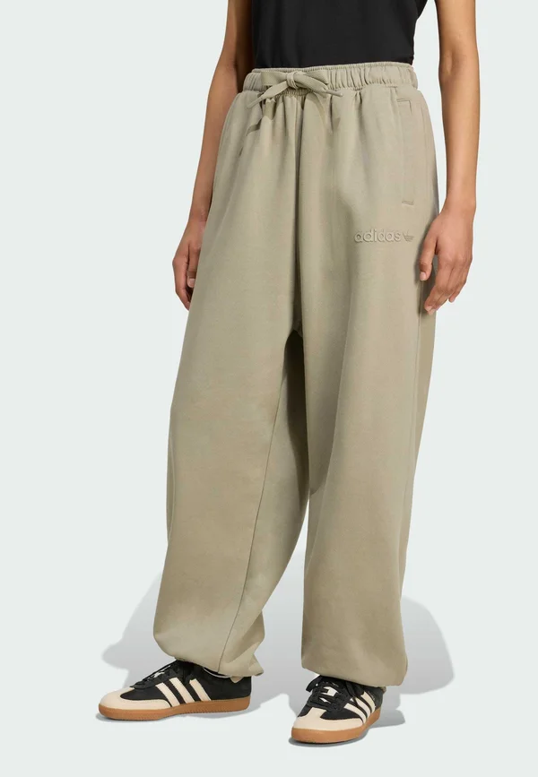 ESSENTIALS LINEAR JOGGER - Jogginghose - silver pebble