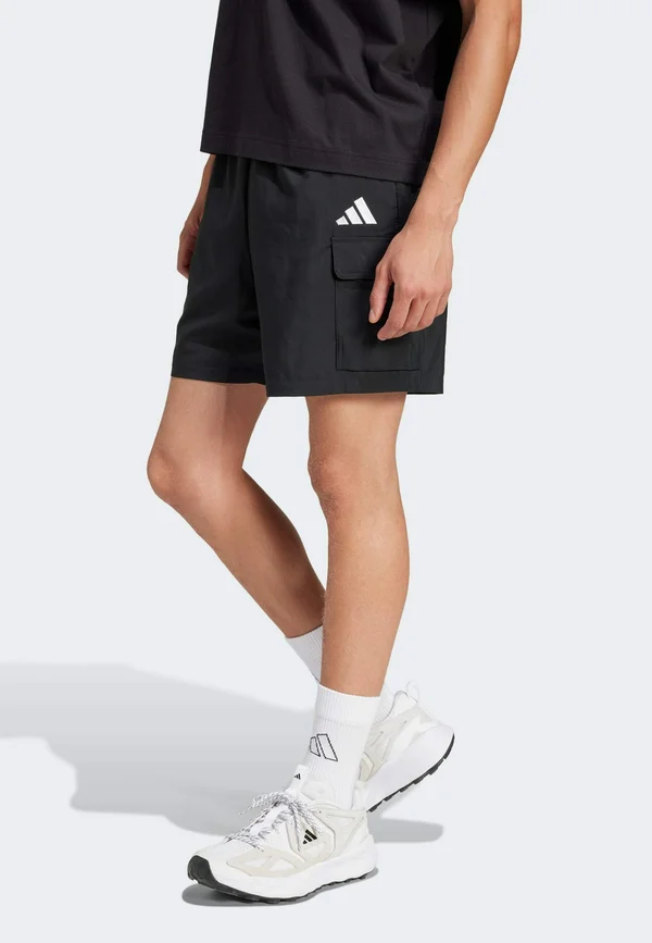 ESSENTIALS SMALL CARGO CHELSEA - Kurze Sporthose - black/white