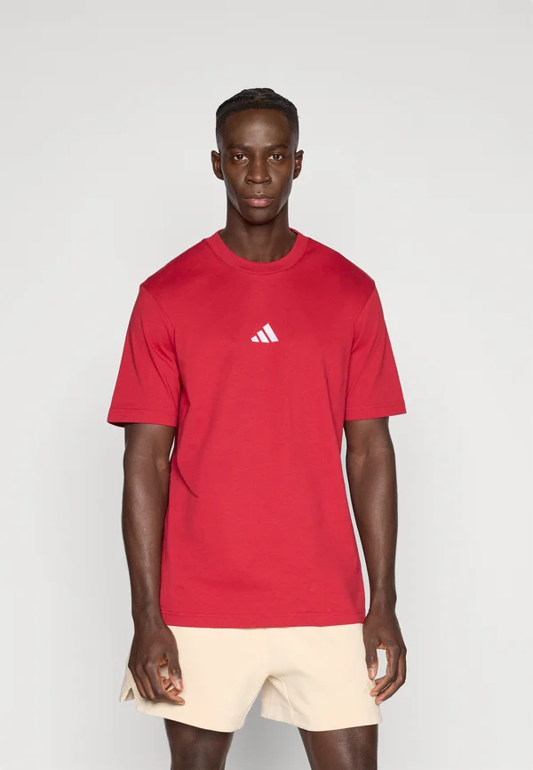 ESSENTIALS SMALL LOGO SINGLE TEE - T-Shirt basic - active maroon/white