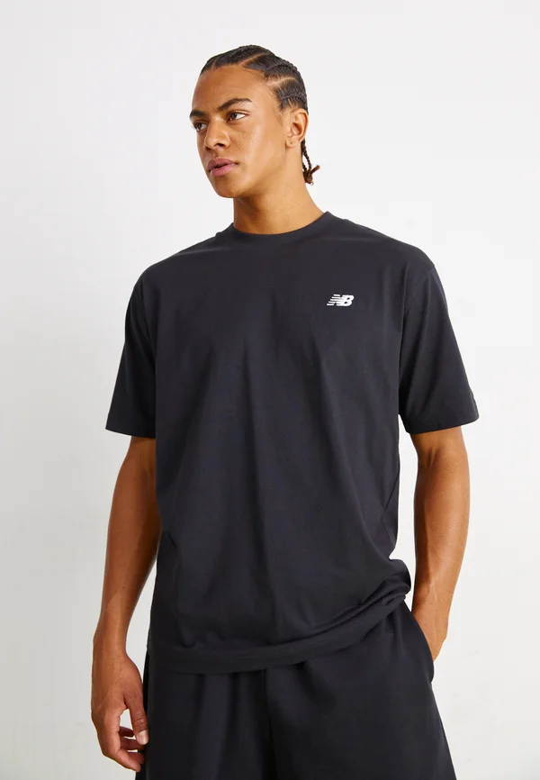 ESSENTIALS - T-Shirt basic - black