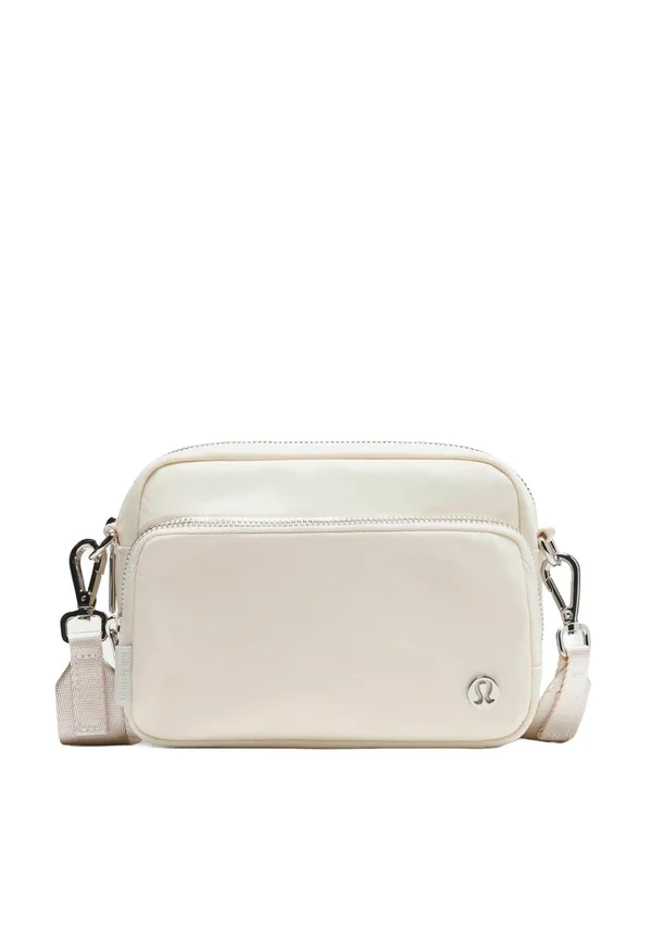 EVERYWHERE CROSSBODY METAL HARDWARE - Umhängetasche - light ivory silver
