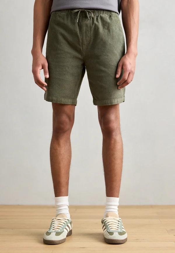 EXCLUSIVE - Shorts - olive