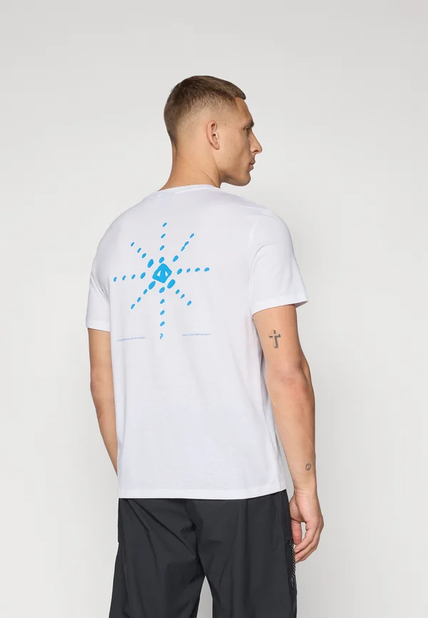 EXPLORE GRAPHIC TEE - T-Shirt print - white