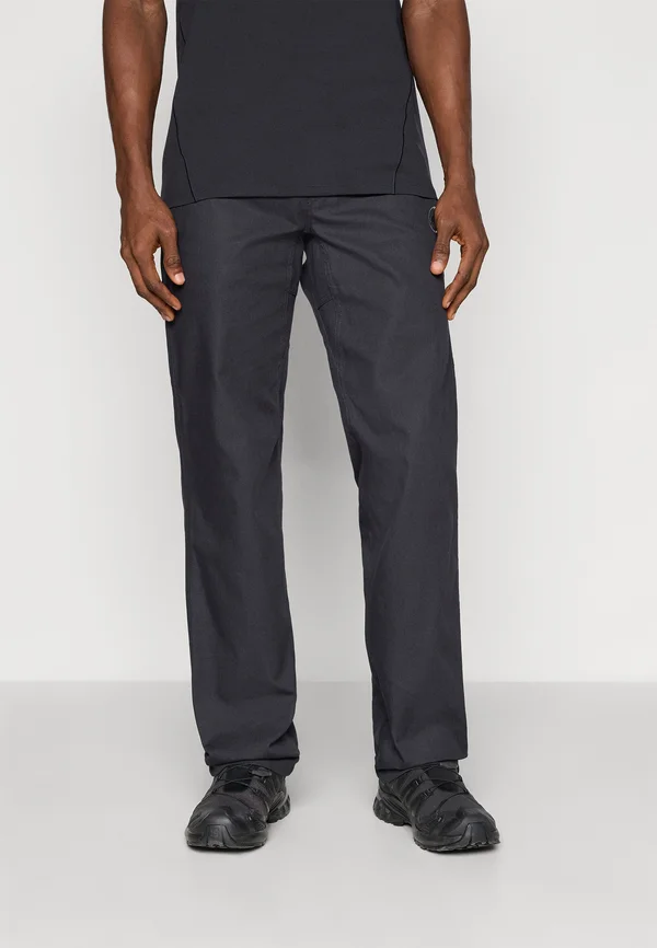 EXPLORER PANTS MEN - Stoffhose - black