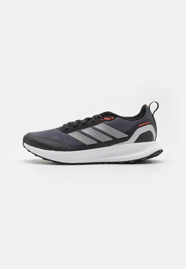 FALCON 5 - Laufschuh Trail - core black/silver metallic/carbon