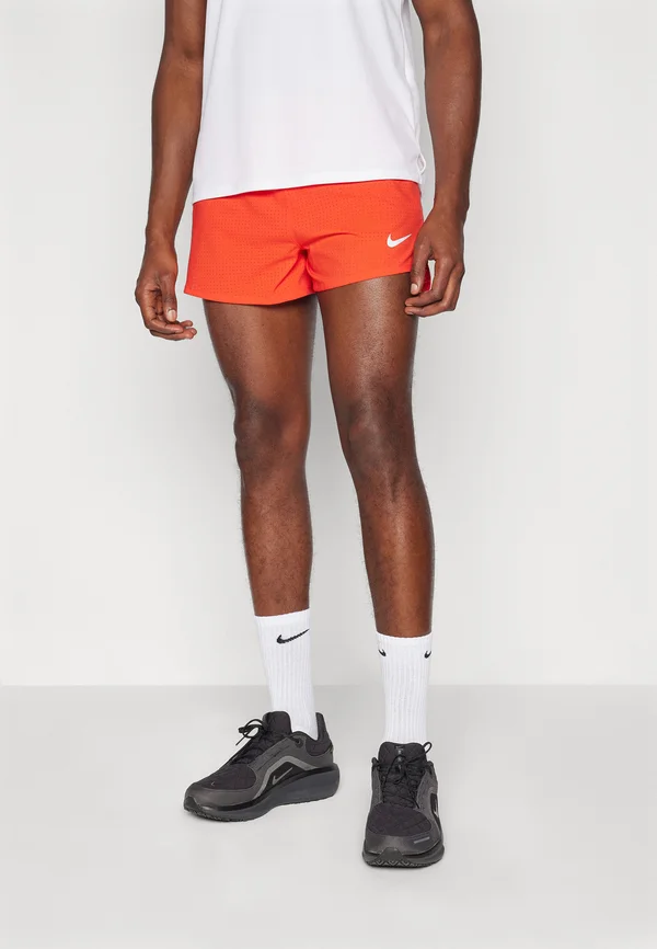 FAST SHORT - Kurze Sporthose - light crimson/black/reflective silver