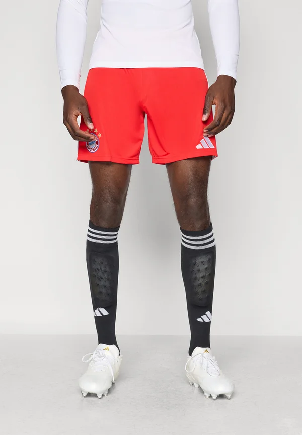 FC BAYERN 2025/2026 HOME SHORTS - Vereinsmannschaften - red