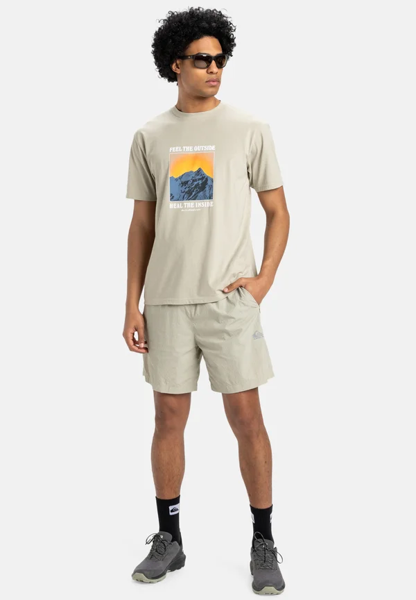 FEEL THE OUTSIDE - T-Shirt print - abbey stone solid