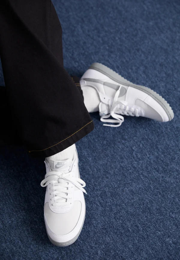 FIELD GENERAL 82 UNISEX - Sneaker low - white/shadow grey