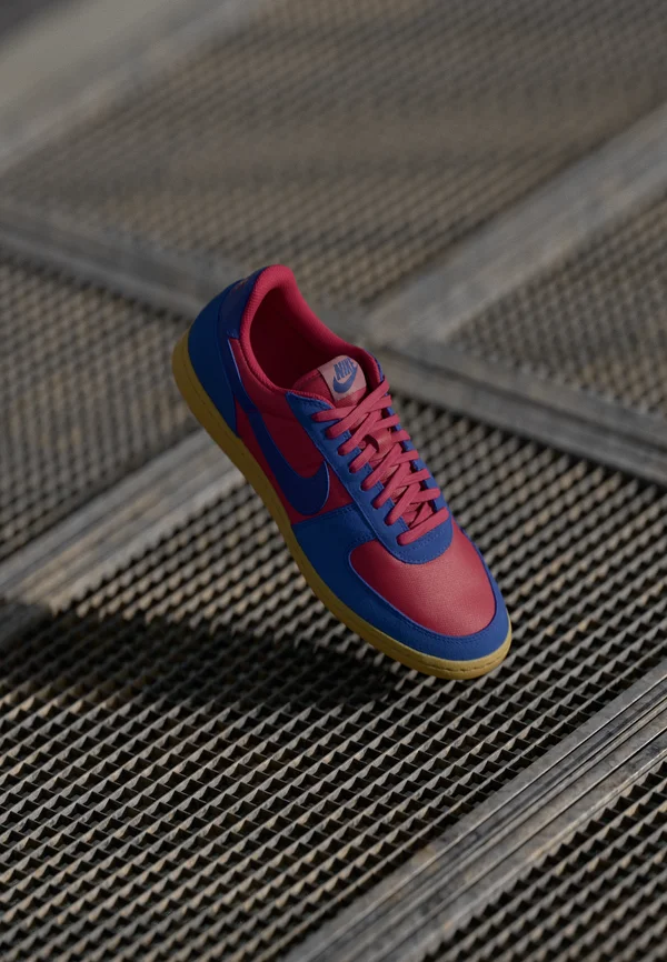 FIELD GENERAL UNISEX - Sneaker low - noble red/deep royal blue/light brown