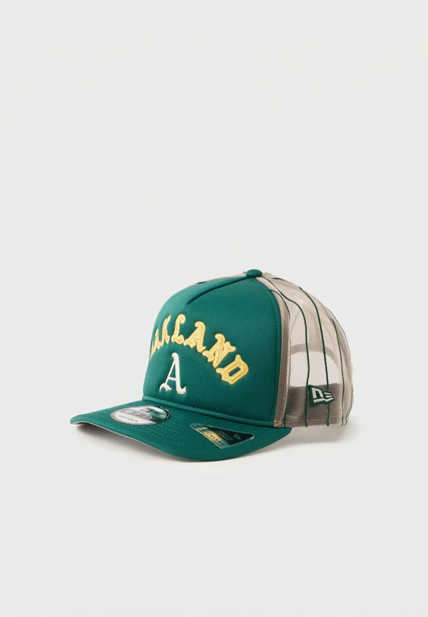 FIFTY FRAME ARCHED TRUCKER UNISEX - Cap - green