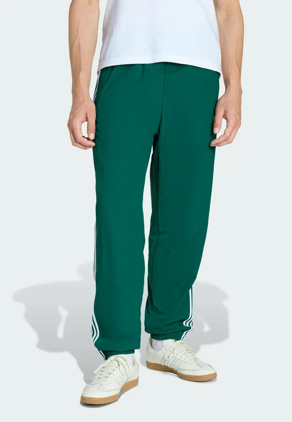 FIREBIRD - Jogginghose - collegiate green