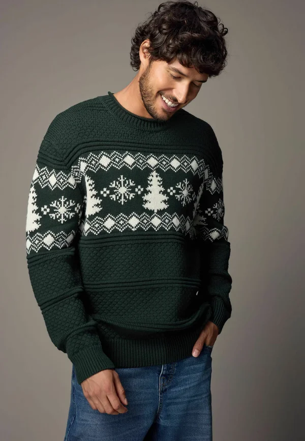 FIT RICH CHRISTMAS CREW NECK.   - Strickpullover - dark green fairisle