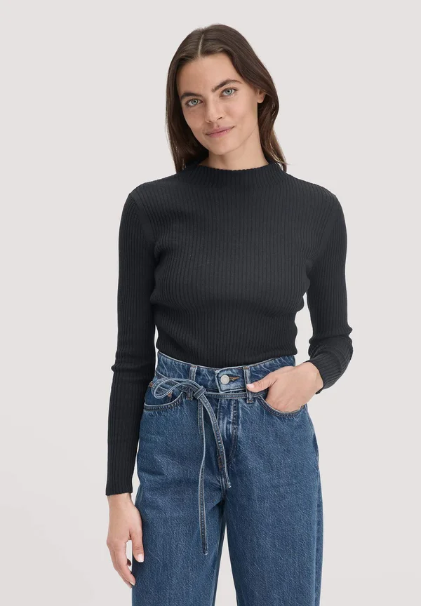 FITTED - Strickpullover - schwarz
