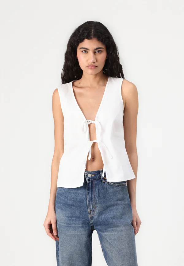 FITTED VEST UNISEX - Weste - white