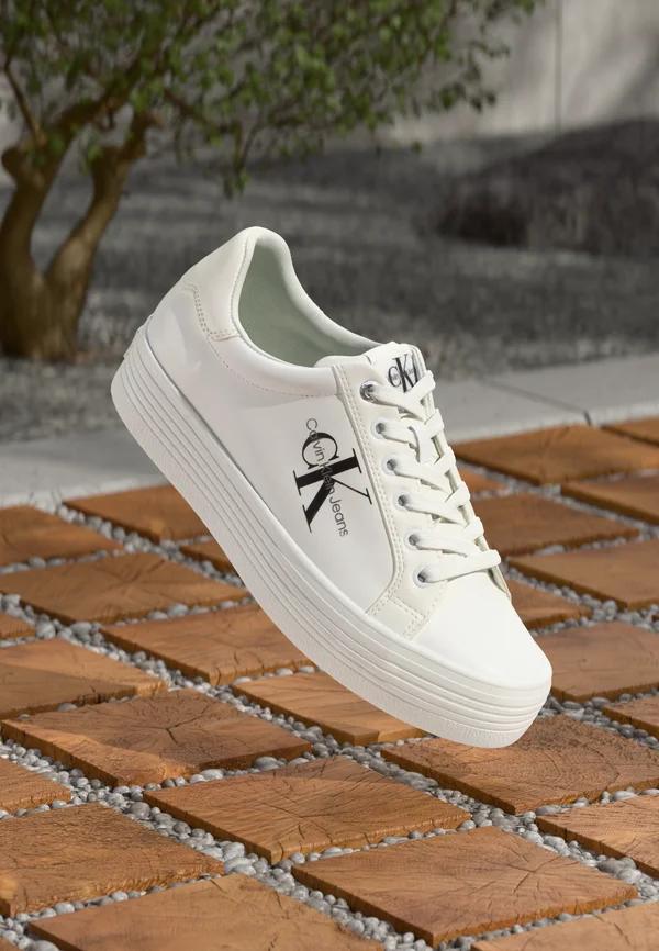 FLATFORM LACEUP - Sneaker low - bright white