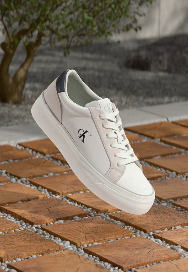 FLATFORM - Sneaker low - bright white/black
