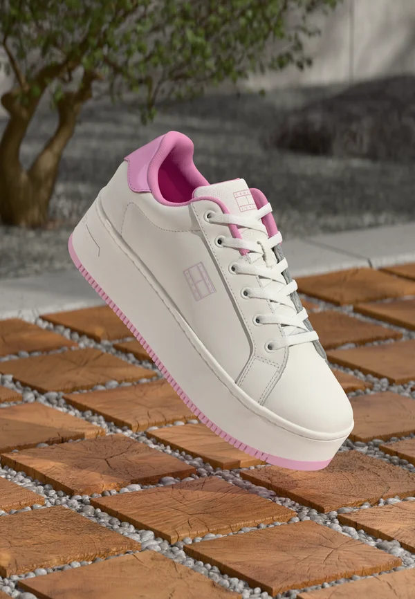 FLATFORM - Sneaker low - ecru/carnival pink