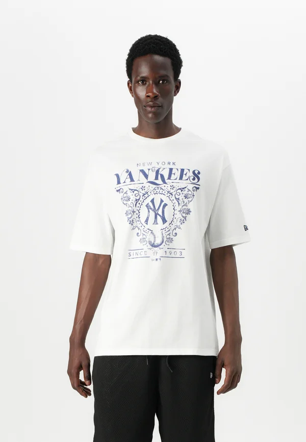 FLORAL GRAPHIC TEE - T-Shirt print - white
