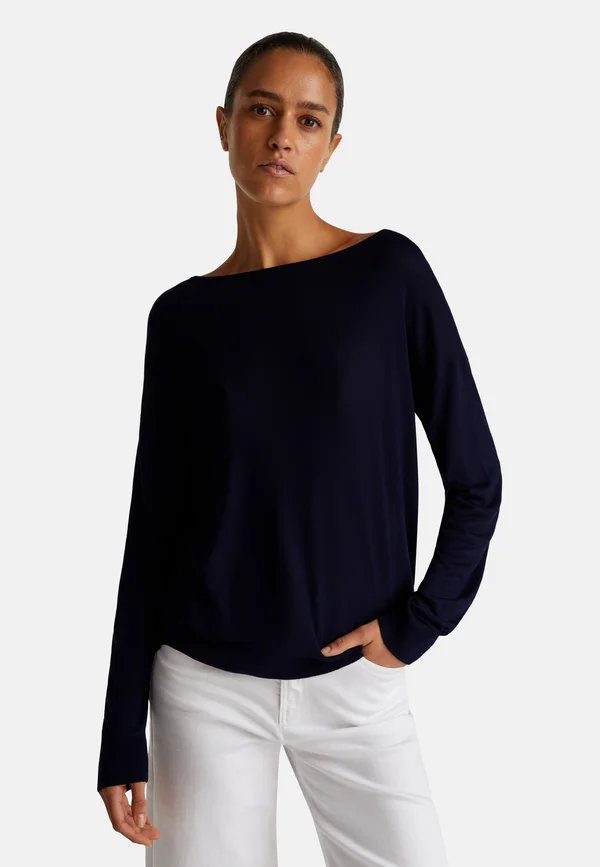 FLOWY WITH BOAT NECK - Strickpullover - blue