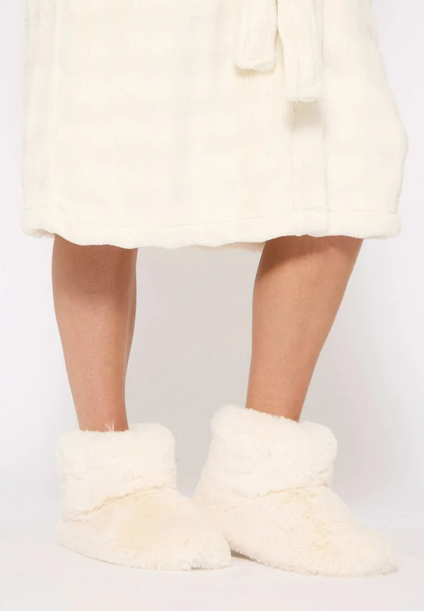 FLUFFY FAUX FUR - Hausschuh - cream