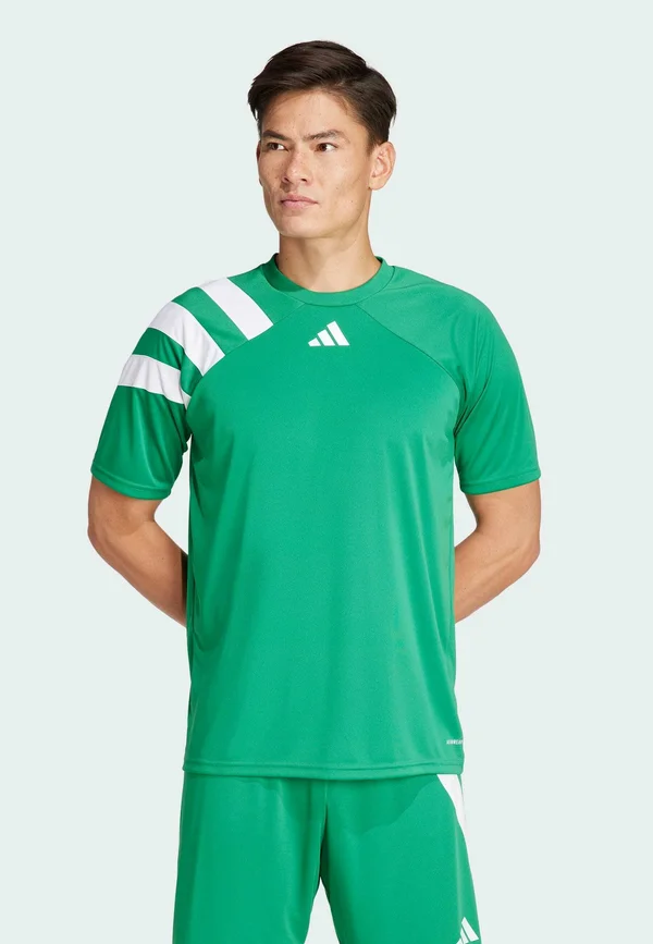 FORTORE 23 - Sport T-Shirt - team green   white