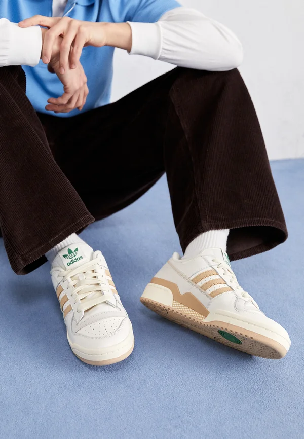 FORUM LOW CL UNISEX - Sneaker low - cloud white/magic beige/cream white