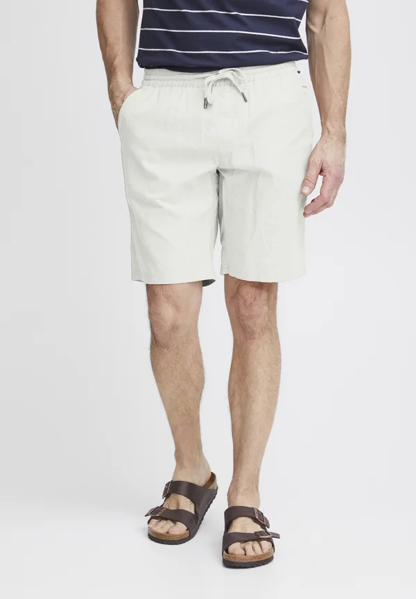 FQHENRY - Shorts - snow white