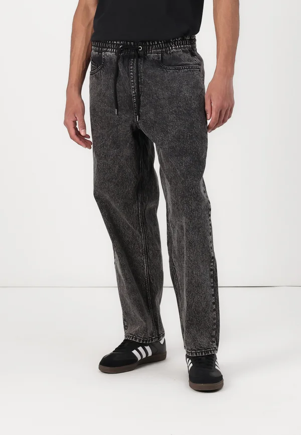 FREAZY LOOSE - Jeans Relaxed Fit - light acid black