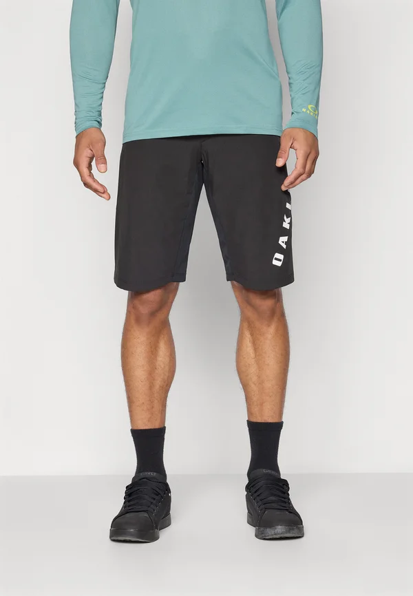 FREE RIDE LINED - Outdoor Shorts - blackout
