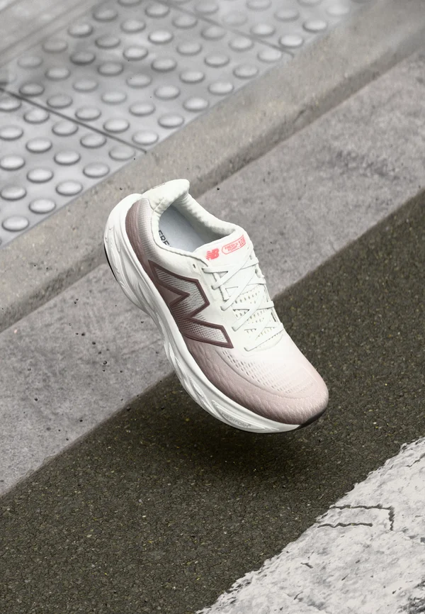 FRESH FOAM X 1080 V14 - Laufschuh Straße - earth shadow