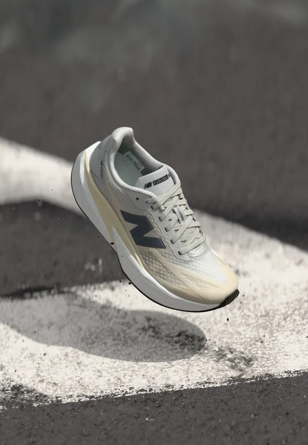FUELCELL REBEL V5 - Laufschuh Straße - linen