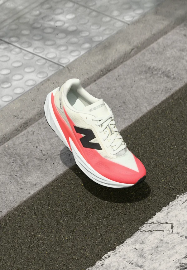 FUELCELL REBEL V5 - Walkingschuh - urgent red