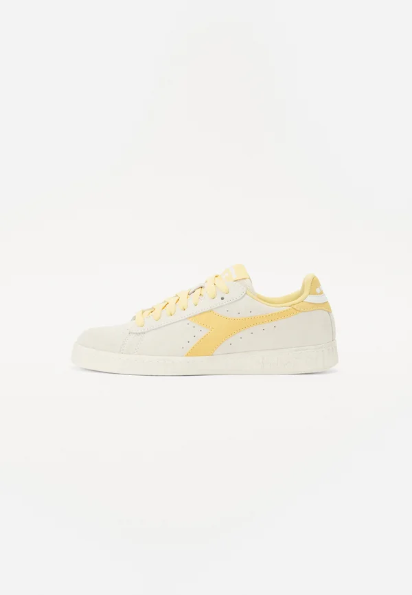 GAME LOW UNISEX - Sneaker low - white/cornsilk