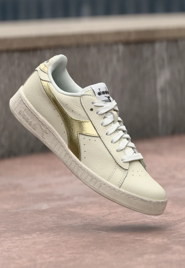 GAME METAL - Sneaker low - white/gold-coloured