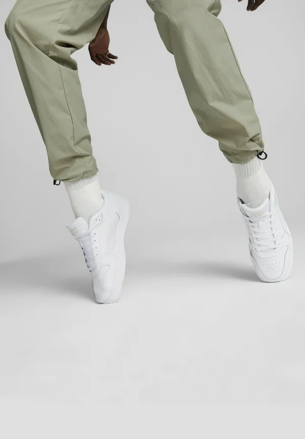 GAME - Sneaker low - white/white team gold