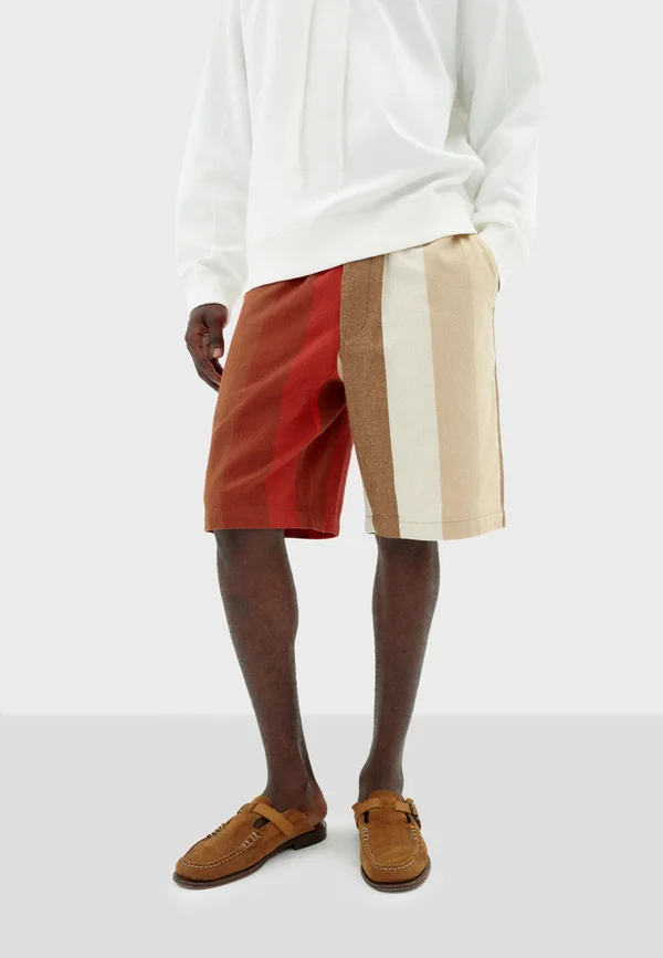 GASPER - Shorts - brick red